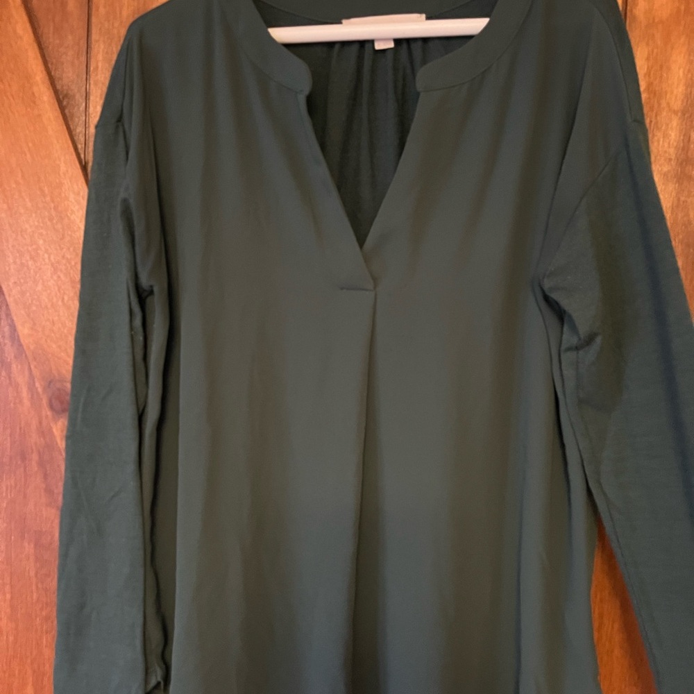 Elegant Green Women's Top